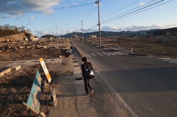 1145_Japon tsunami Fukushima Tohoku MINAMI SANRIKU 15 novembre 2011.jpg